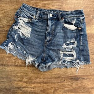 American Eagle distressed mom shorts size 8
